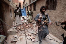 Yemeni tribesmen loyal to Sadiq al-Ahmar (Reuters/Ammar Awad)