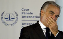 ICC chief prosecutor Luis Moreno-Ocampo (Reuters/David Gray)