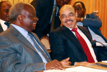 Kenyan President Mwai Kibaki (L) and Ethiopian PM Meles Zenawi (R) (Reuters)