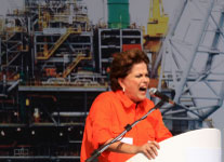 President Rousseff at the opening ceremony of Petrobras' P-56 oil rig (Reuters/Sergio Moraes)
