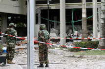 Nigerian security forces outside bombed U.N in Abuja(Reuters/Afolabi Sotunde)