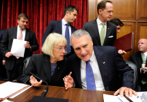 Congressional Super Committee members Patty Murray and Jon Kyl  (REUTERS/Mike Theiler)
