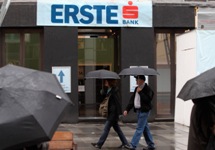 The Erste Group Bank headquarters in Vienna. (REUTERS/Heinz-Peter Bader)