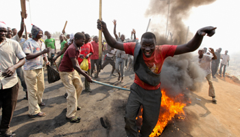 Demonstrators near Nigeria's capital Abuja. (REUTERS/Afolabi Sotunde)