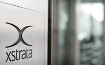 Logo of the mining company Xstrata (REUTERS/Michael Buholzer)