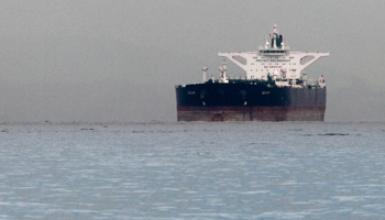 An Iranian crude oil supertanker. (REUTERS/Tim Chong)