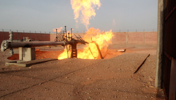 A pipeline carrying gas from Egypt to Israel following an attack by saboteurs in April 2011. (REUTERS/Stringer)