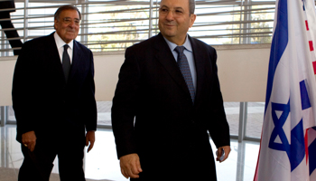 Israel's Defence Minister Ehud Barak and US Defense Secretary Leon Panetta. (REUTERS/POOL New)