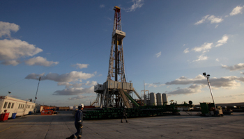 A drilling rig at Grabowiec 6, home to Chevron's first shale gas well in Poland (REUTERS/Kacper Pempel)