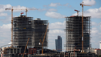 Buildings under construction in Istanbul (REUTERS/Murad Sezer)