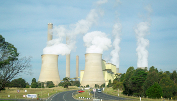 A coal-fired power station near Melbourne, Australia (REUTERS/Reuters Staff)