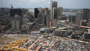 The central business district in Lagos (REUTERS/Akintunde Akinleye)