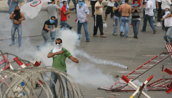 Protesters clash with police in Beirut (REUTERS/Stringer)