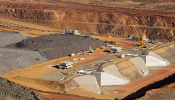 An iron ore mine in Western Australia (REUTERS/Reuters Staff)