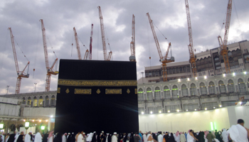 Construction cranes surround the Grand Mosque in Mecca (REUTERS/Amr Abdallah Dalsh)