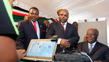 Kenyan President Mwai Kibaki registers as a voter before launching the nationwide, one-month biometric voter registration exercise in Nairobi (REUTERS/Thomas Mukoya)