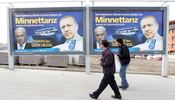Billboards of Turkey's Prime Minister Tayyip Erdogan and his Israeli counterpart Benjamin Netanyahu (REUTERS/Umit Bektas)
