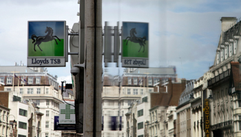 A sign for a branch of a Lloyds bank in London (Reuters/Stefan Wermuth)