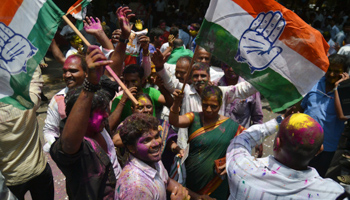 Congress supporters celebrate the party's victory in the Karnataka state election (Reuters/Stringer)