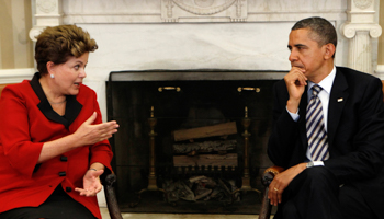 President Barack Obama meets with President Dilma Rousseff (Reuters/Kevin Lamarque)