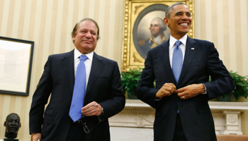 US President Barack Obama hosts a meeting with Pakistan's Prime Minister Nawaz Sharif (Reuters/Larry Downing)