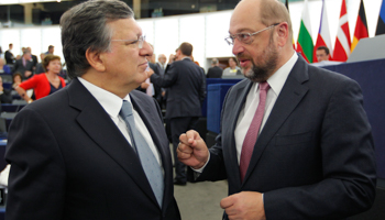 European Commission President Jose Manuel Barroso talks with European Parliament President Martin Schulz (Reuters/Vincent Kessler)