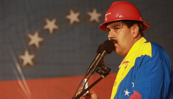 Venezuela's President Nicolas Maduro with oil workers (Reuters/Miraflores Palace/Handout)