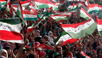 Supporters of Tahir ul-Qadri, Sufi cleric and leader of political party Pakistan Awami Tehreek (PAT) (Reuters/Faisal Mahmood)