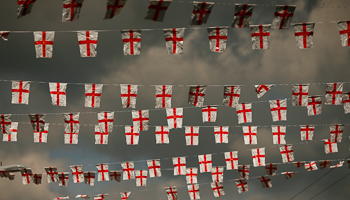 Bunting depicting the England national flag (Reuters/Phil Noble)