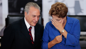 Rousseff talks to Vice President Michel Temer during the Order of Cultural Merit ceremony in Brasilia (Reuters/Ueslei Marcelino)