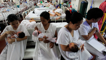 Maternity ward at Dr. Jose Fabella Memorial Hospital in Manila (Reuters/Romeo Ranoco)