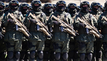 Kazakhstani troops at Otar military range (Reuters/Shamil Zhumatov)