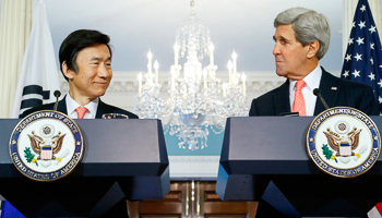 US Secretary of State John Kerry and South Korean Foreign Minister Yun Byung-se in Washington (Reuters/Jonathan Ernst)