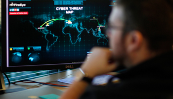 A screen showing a map tracking cyber threats at the FireEye office (Reuters/Beck Diefenbach)