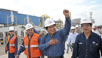 Evo Morales gestures during a visit to the Rio Grande natural gas liquid separation plant (Reuters/Fredy Zarco/Bolivian Presidency)