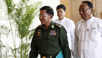 Senior General Min Aung Hlaing at the Presidential palace at Naypyitaw (Reuters/Soe Zeya Tun)