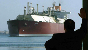 DUHAIL LNG tanker crosses through the Suez Canal (Reuters/Stringer)