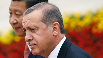 Turkey's President Tayyip Erdogan walks alongside his Chinese counterpart Xi Jinping (Reuters/Damir Sagolj)