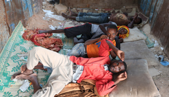 Illegal immigrants from Ethiopia attempting to cross into Yemen rest inside their makeshift shelter in Puntland. April 2015 (Reuters/Feisal Omar)