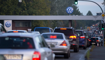 Cars drive through the Sandkamp Gate to the Volkswagen factory in Wolfsburg (Reuters/Axel Schmidt)