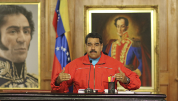Venezuela's President Nicolas Maduro talks to the media in Caracas December 7, 2015 (Reuters/Miraflores Palace/Handout via Reuters)