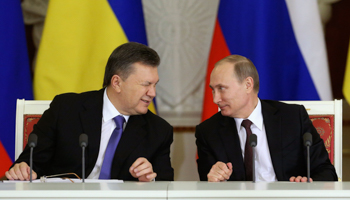 Former Ukrainian President Viktor Yanukovich with Russian counterpart Vladimir Putin (Reuters/Sergei Karpukhin)
