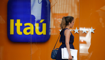 An Itau branch office in Rio de Janeiro (Reuters/Sergio Moraes)