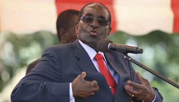 President Robert Mugabe addresses the ruling ZANU-PF’s Politburo on February 10 (Reuters/Philimon Bulawayo)