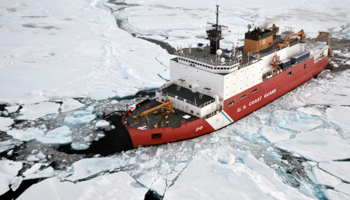 The Coast Guard Cutter Healy breaks ice during an Arctic expedition (Reuters/Patrick Kelley)