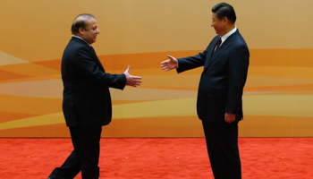 China's President Xi Jinping, right, shakes hands with Pakistan's Prime Minister Nawaz Sharif (Reuters/Kim Kyung-Hoon)