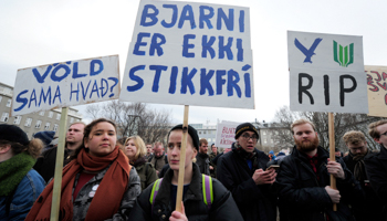 People demonstrate against Iceland's Prime Minister Gunnlaugsson in Reykjavik, Iceland (Reuters/Stigtryggur Johannsson)