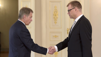 Finnish President Sauli Niinisto, left, with Prime Minister Juha Sipila in Helsinki (Reuters/Vesa Moilanen/Lehtikuva)