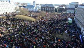 People demonstrate in Reykjavik, Iceland (Reuters/Stigtryggur Johannsson)