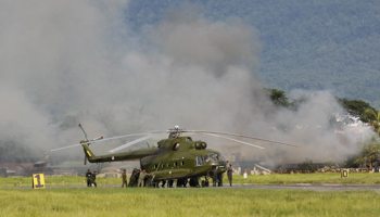 A military rescue helicopter in Myanmar (Reuters/Soe Zeya Tun)